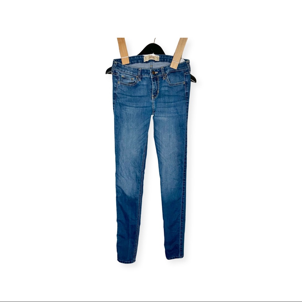 HOLLISTER Super Skinny Denim Jeans - 27W 33L
